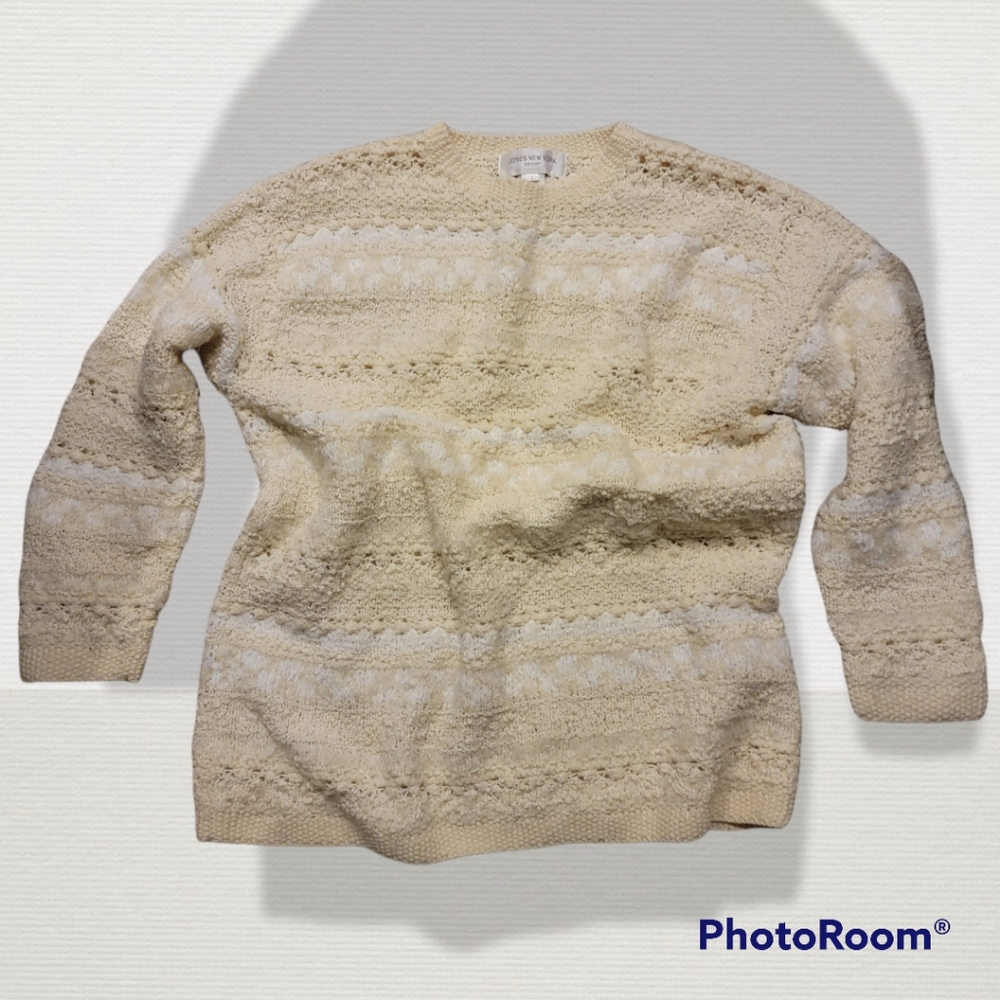 Jones New York Sport wool cream and white sweater, size Large